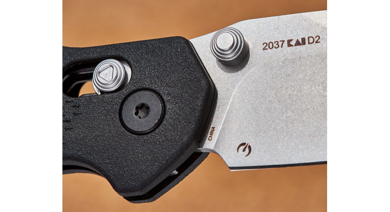 Ніж Kershaw Iridium, лезо 89мм D2, руків'я з алюмінію Black, Crossbar Lock - 2038BLK