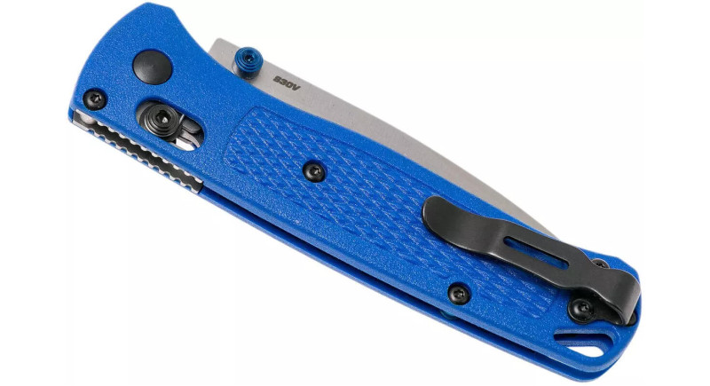 Ніж Benchmade Bugout, лезо 82мм CPM S30V, руків'я Polymer Blue, Crossbar Lock - 535