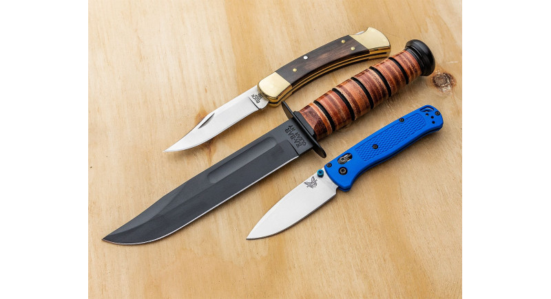 Ніж Benchmade Bugout, лезо 82мм CPM S30V, руків'я Polymer Blue, Crossbar Lock - 535