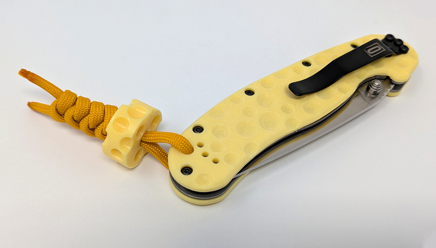 Кастомний ніж Ontario Rat 1 AUS-8 з сирними накладками - Cheese
